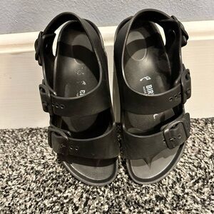 Birkenstock Classic Black Sandals - little girls